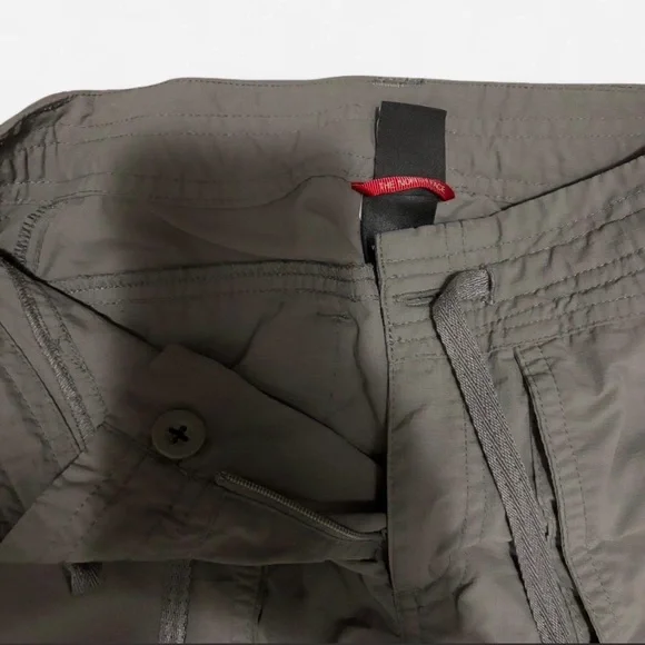 The North Face Men’s Gray Utility Cargo Pants - Picture 3 of 3